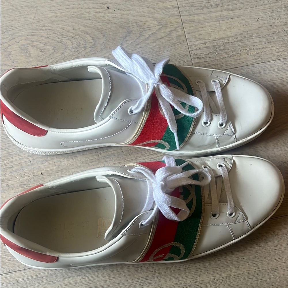 White Sneakers with Red and Green Stripes Gucci sneakers